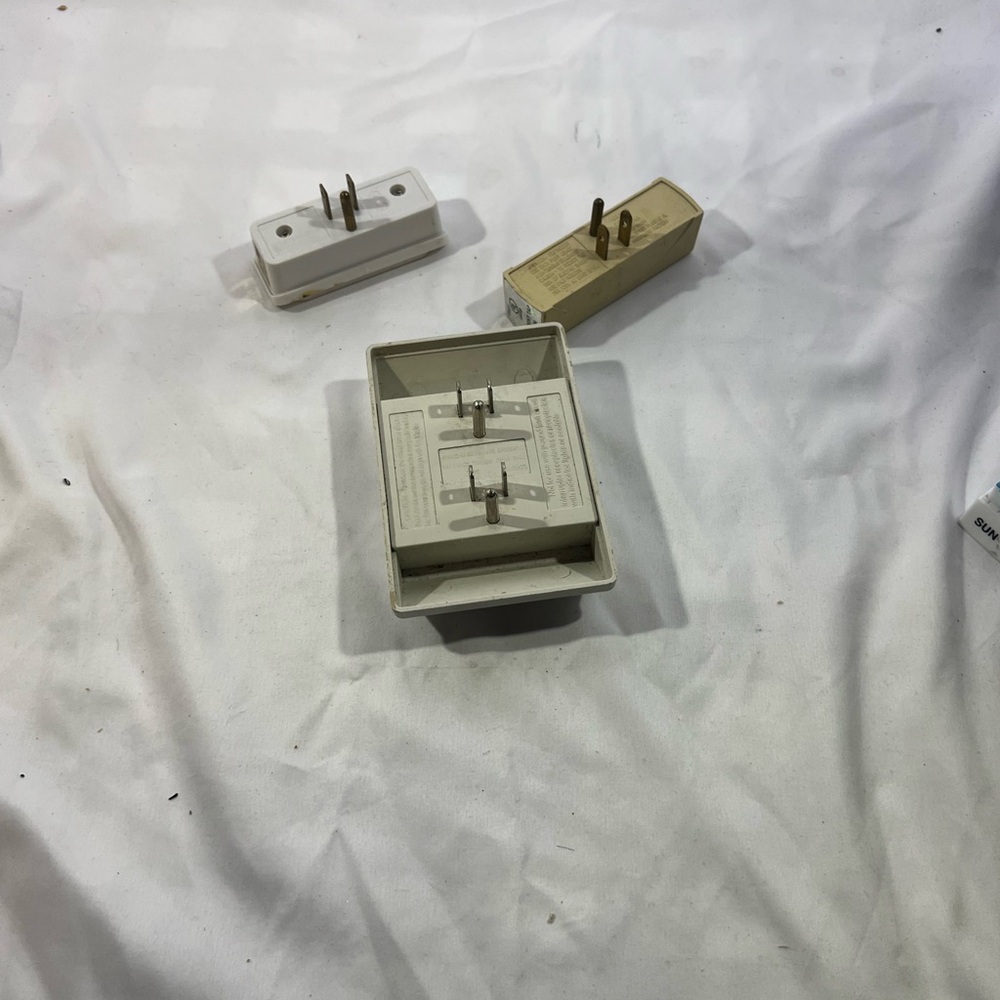 Universal White Power Strip Adapter - Picture 2 of 2